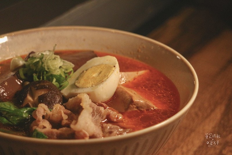 台中西屯｜隱身城市巷弄、植栽工業風氣氛平價麻辣鍋物、麵食｜壹