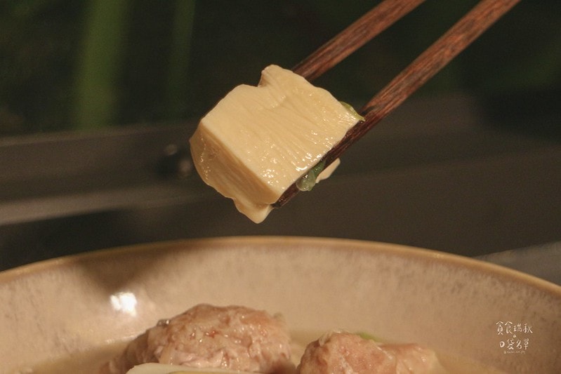 台中西屯｜隱身城市巷弄、植栽工業風氣氛平價麻辣鍋物、麵食｜壹