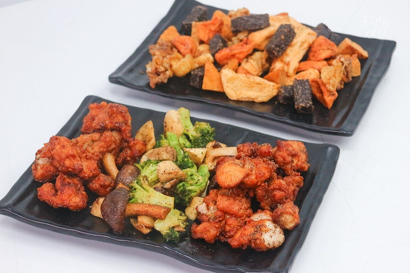 台北士林｜現點現炸、加入鮮奶和焦糖醃製的炸雞，外酥薄脆、內軟