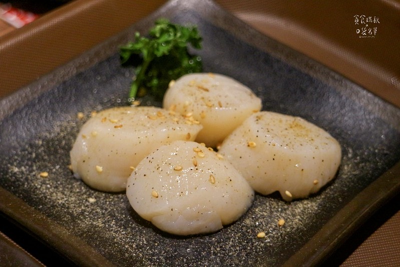 台中西區｜寵物友善首選、和牛干貝生蠔高檔食材任你點！台中燒肉