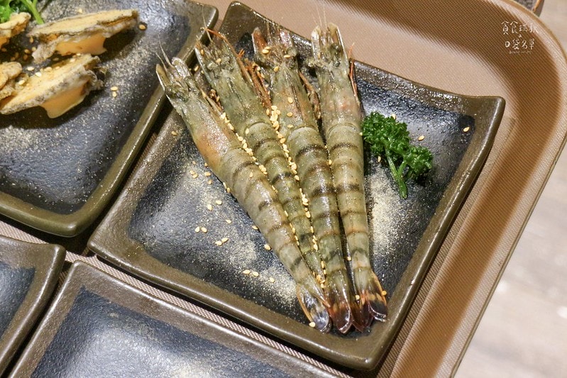 台中西區｜寵物友善首選、和牛干貝生蠔高檔食材任你點！台中燒肉