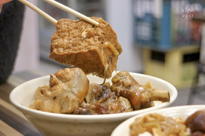 台中北區｜真材實料高CP值宵夜，桶仔雞、烤魚、串燒、熱炒一次