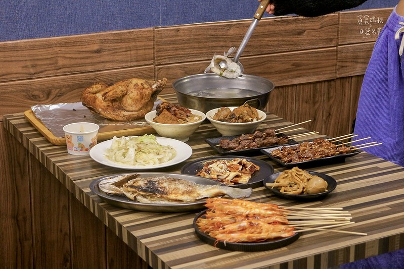 台中北區｜真材實料高CP值宵夜，桶仔雞、烤魚、串燒、熱炒一次