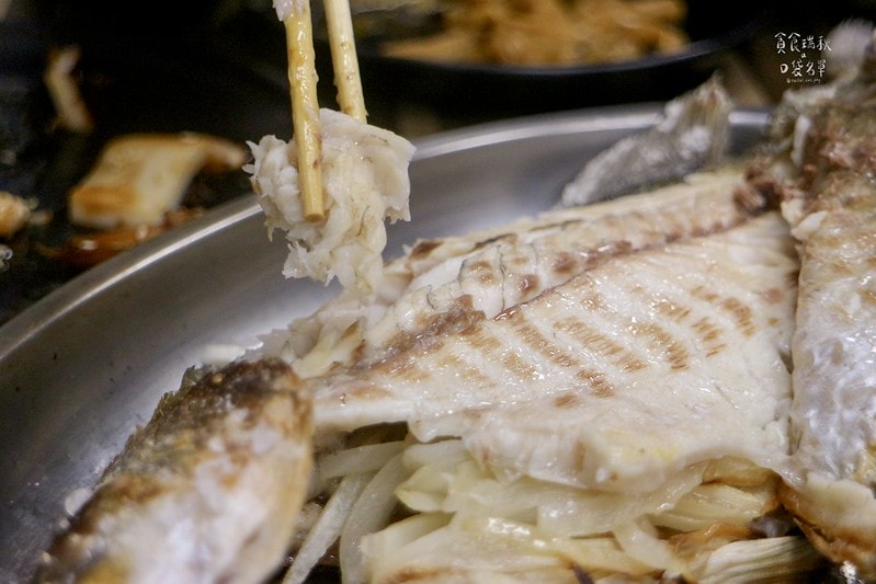 台中北區｜真材實料高CP值宵夜，桶仔雞、烤魚、串燒、熱炒一次