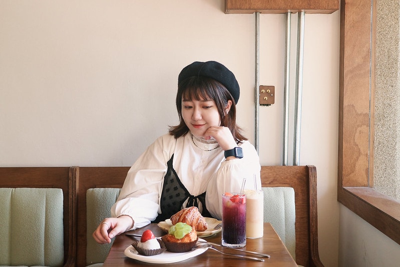 台中北區｜最美可頌店！文青老宅氛圍，平價下午茶好選擇｜Lil