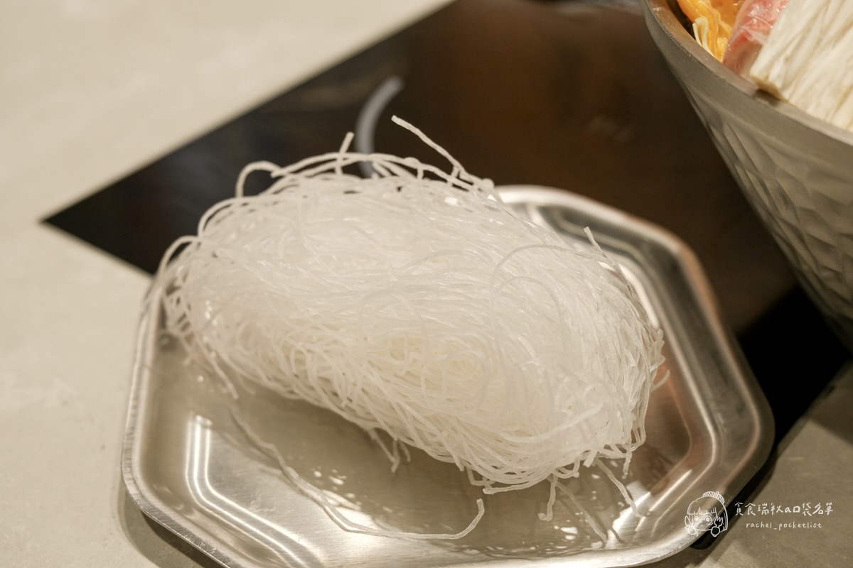 台中南區|森川丼丼旗下鍋物品牌,雞湯控必收!一鍋入魂的濃郁黃金雞湯底|金大方職人雞湯鍋物 - 第37張圖