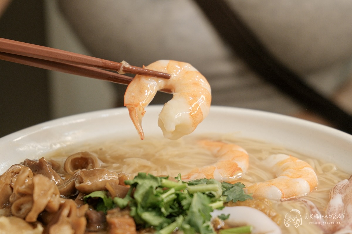 有糊同享 雞湯麵線糊｜雞湯煮的麵線！吃過一次就回不去！滿滿真材實料的暖心小吃