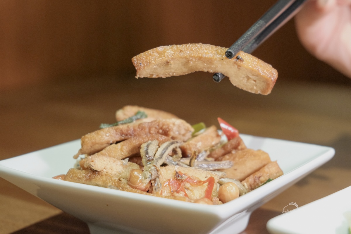 台北中山|築間新品牌!嚴選牛尾牛腱心,紅燒湯頭濃香不膩!結合山焙打造新派中式風味|麟德殿牛肉麵 - 第38張圖