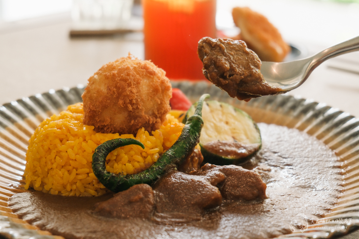 台中西區|模範社區氛圍日式咖哩飯!職人熬製的香濃靈魂~還有三倍海老、紅酒牛肉通通必點|壱絕咖哩 - 第16張圖