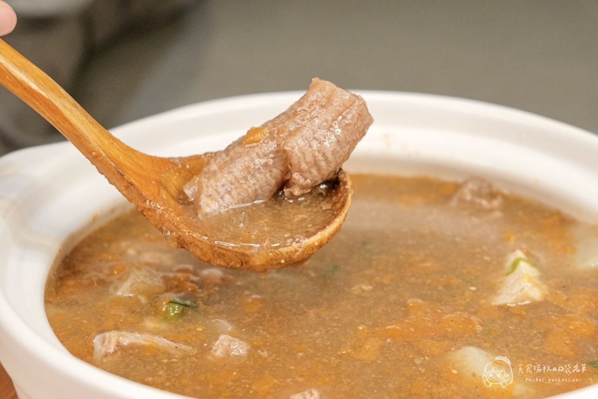 大鍋霸汕頭牛筋鍋+沙茶醬開箱｜8小時熬煮濃郁湯頭、滿滿筋肉真材實料超滿足！露營、居家必備的暖心即食鍋物