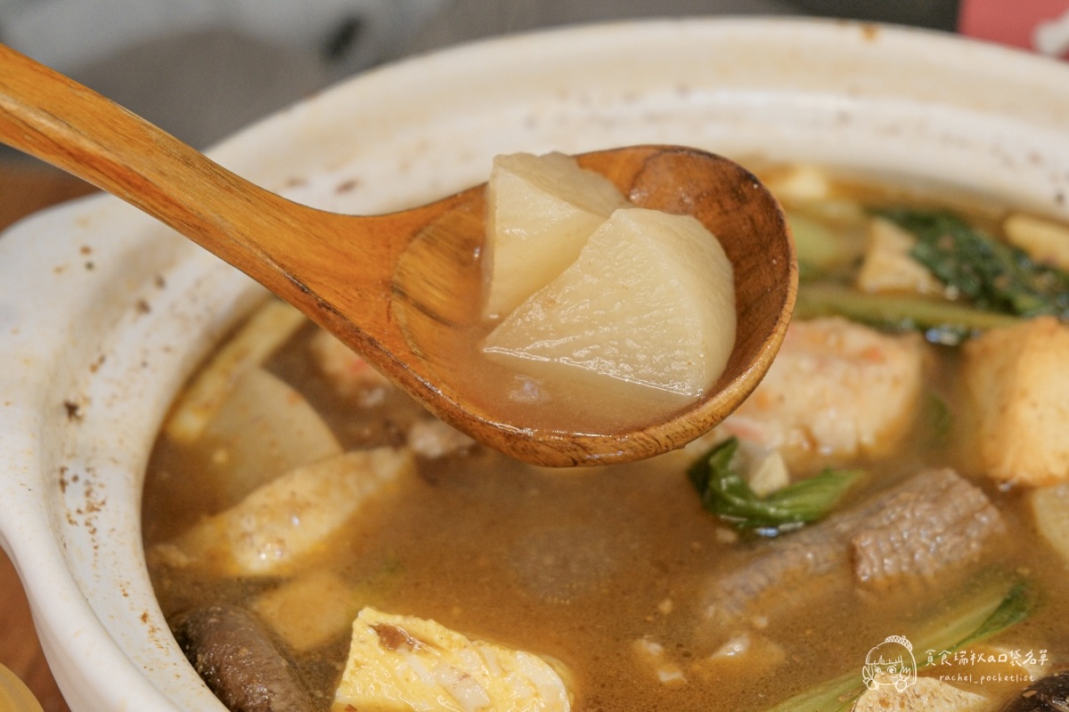 大鍋霸汕頭牛筋鍋+沙茶醬開箱｜8小時熬煮濃郁湯頭、滿滿筋肉真材實料超滿足！露營、居家必備的暖心即食鍋物