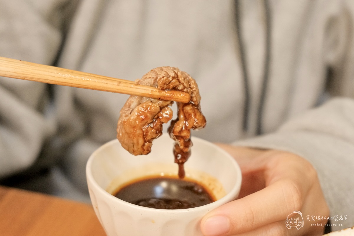 大鍋霸汕頭牛筋鍋+沙茶醬開箱｜8小時熬煮濃郁湯頭、滿滿筋肉真材實料超滿足！露營、居家必備的暖心即食鍋物