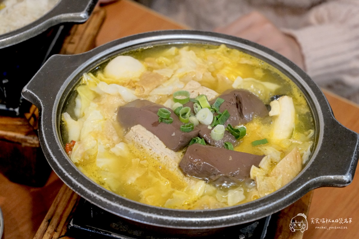 台北江麻辣臭豆腐｜冬季暖心鍋物推薦！新品「宮廷御膳系列」登場！金湯酸菜鮮魚鍋、蒜吟雞白豚骨鍋