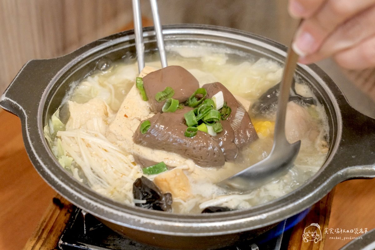 台北江麻辣臭豆腐｜冬季暖心鍋物推薦！新品「宮廷御膳系列」登場！金湯酸菜鮮魚鍋、蒜吟雞白豚骨鍋