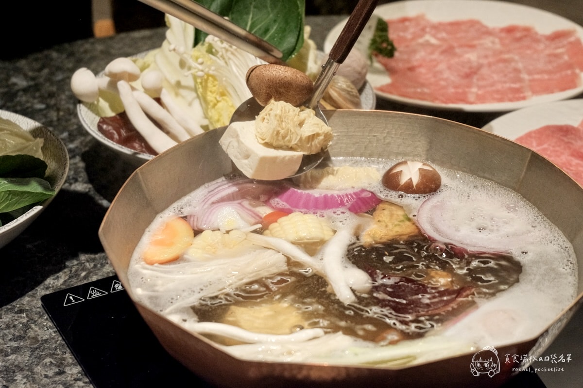山里見月 割烹鍋物｜台中新開幕高檔火鍋推薦！ BMS 12 級佐賀牛~日本和牛火鍋高貴不貴，一鍋品味四季旬味～