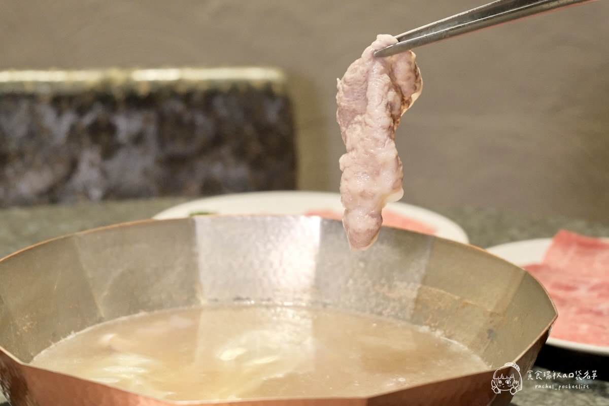 山里見月 割烹鍋物｜台中新開幕高檔火鍋推薦！ BMS 12 級佐賀牛~日本和牛火鍋高貴不貴，一鍋品味四季旬味～