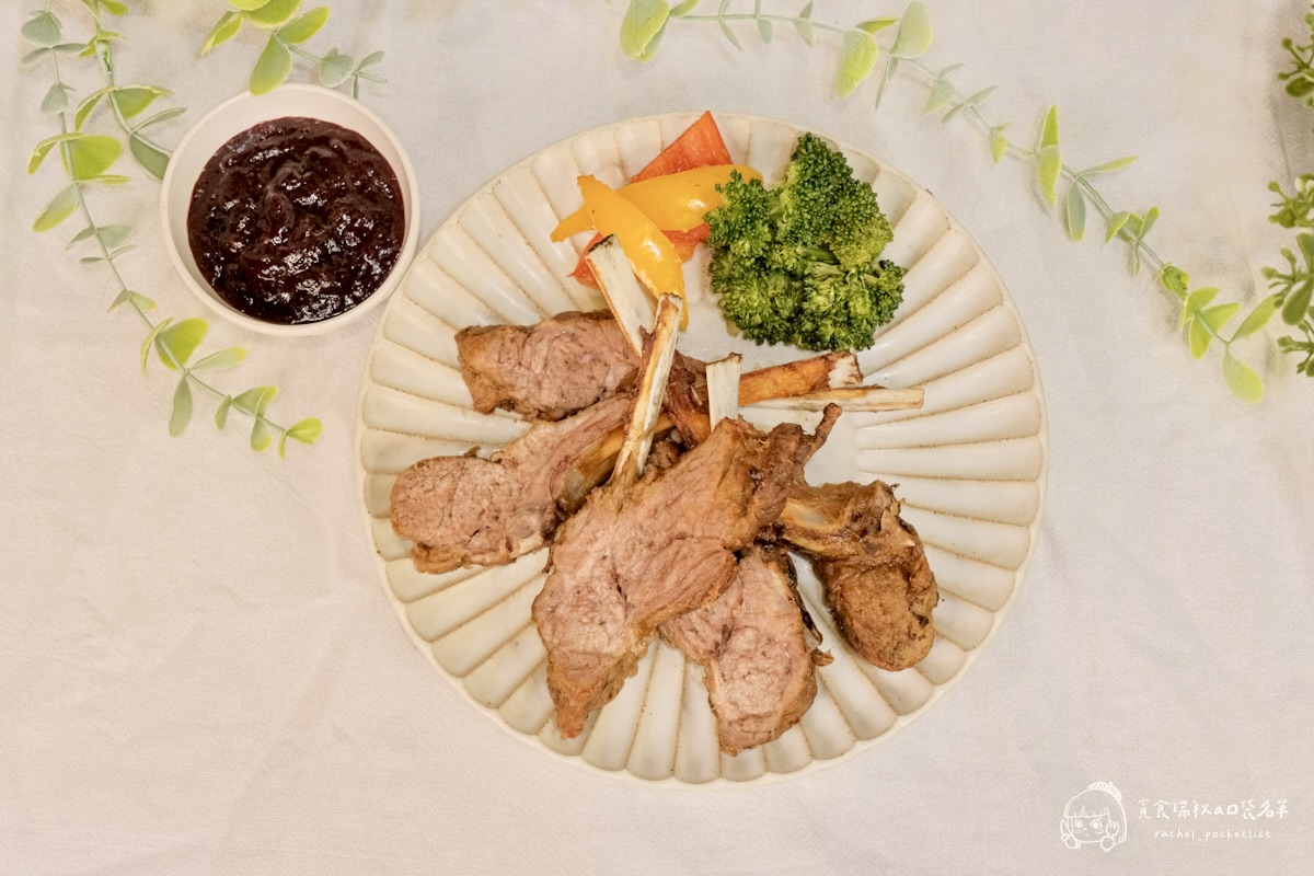 KKLife開箱｜在家也能吃到高級餐廳等級的聖誕大餐！鳳梨洋蔥戰斧豬排＋義式莓果羔羊肩排一次滿足