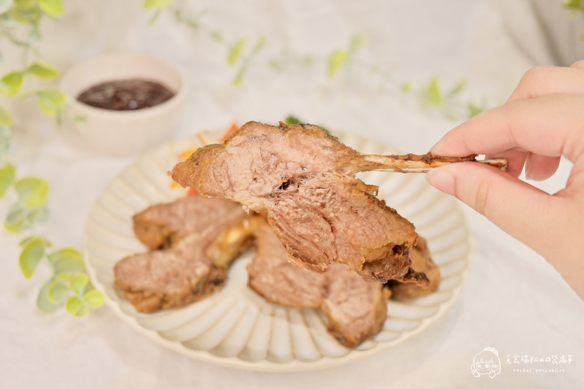 KKLife開箱｜在家也能吃到高級餐廳等級的聖誕大餐！鳳梨洋蔥戰斧豬排＋義式莓果羔羊肩排一次滿足