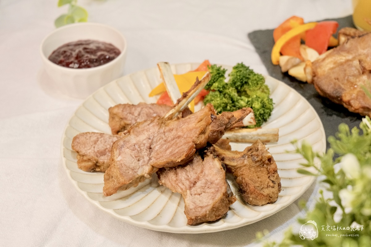 KKLife開箱｜在家也能吃到高級餐廳等級的聖誕大餐！鳳梨洋蔥戰斧豬排＋義式莓果羔羊肩排一次滿足