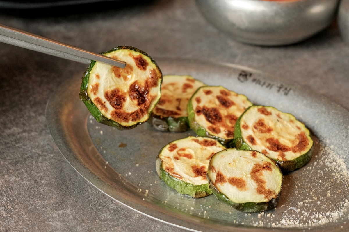 聖水洞水芹燒酒屋｜台中新開幕！全台第一家水芹菜牛肉湯，高規格食材平價享受！限時全單5折必吃！