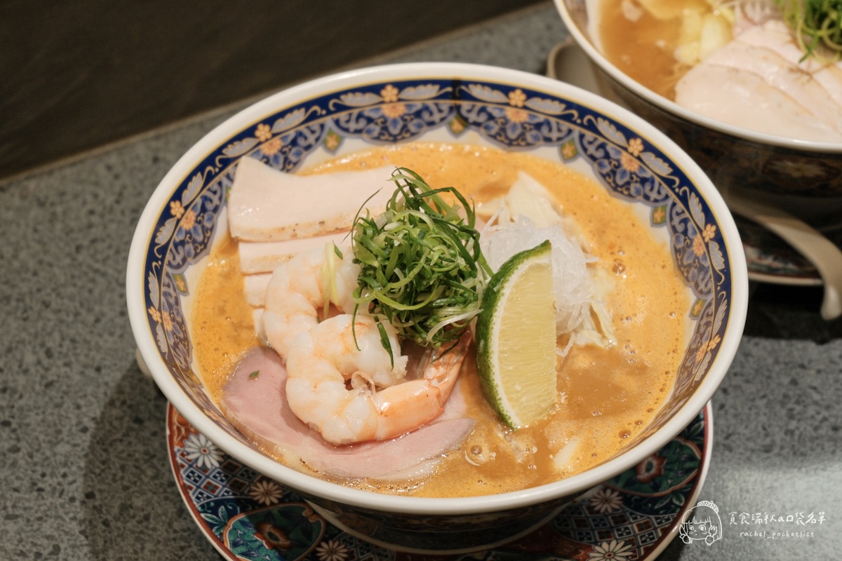 麵屋海鳴｜台中人氣拉麵！濃郁蝦味爆擊！濃厚海老拉麵＋鹽味清雞湯拉麵，一吃就上癮