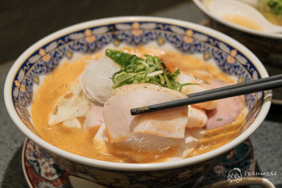 麵屋海鳴｜台中人氣拉麵！濃郁蝦味爆擊！濃厚海老拉麵＋鹽味清雞湯拉麵，一吃就上癮