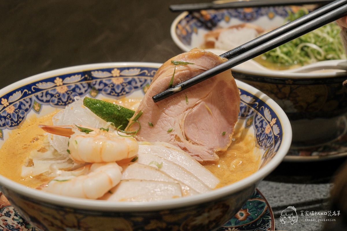 麵屋海鳴｜台中人氣拉麵！濃郁蝦味爆擊！濃厚海老拉麵＋鹽味清雞湯拉麵，一吃就上癮