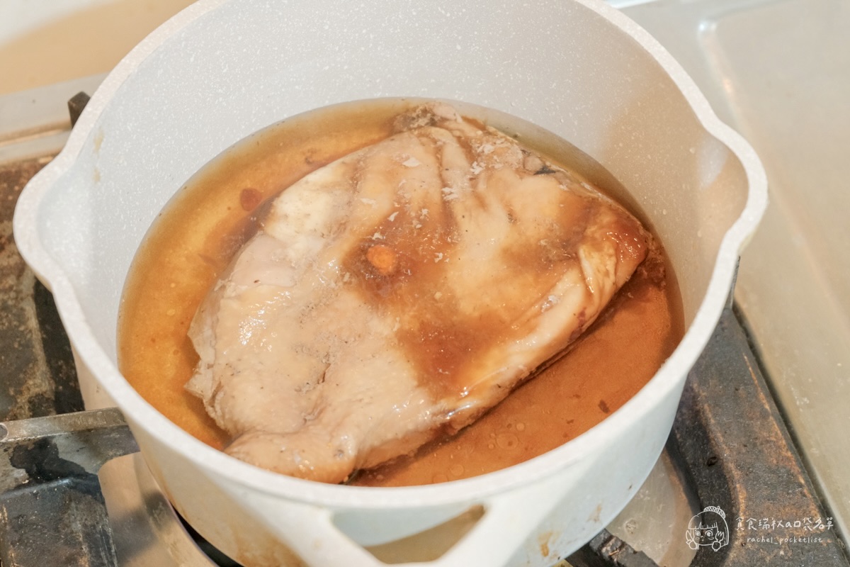 閤味肉燥|蒜頭雞腿、藥膳雞腿|即食雞腿排推薦!忙碌日常的即食救星!加熱10分鐘就能上桌的高品質雞腿調理包 - 第8張圖 閤味肉燥|蒜頭雞腿、藥膳雞腿|即食雞腿排推薦!忙碌日常的即食救星!加熱10分鐘就能上桌的高品質雞腿調理包