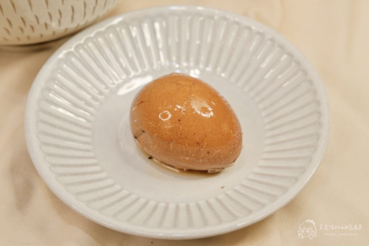 閤味肉燥|蒜頭雞腿、藥膳雞腿|即食雞腿排推薦!忙碌日常的即食救星!加熱10分鐘就能上桌的高品質雞腿調理包 - 第19張圖 閤味肉燥|蒜頭雞腿、藥膳雞腿|即食雞腿排推薦!忙碌日常的即食救星!加熱10分鐘就能上桌的高品質雞腿調理包