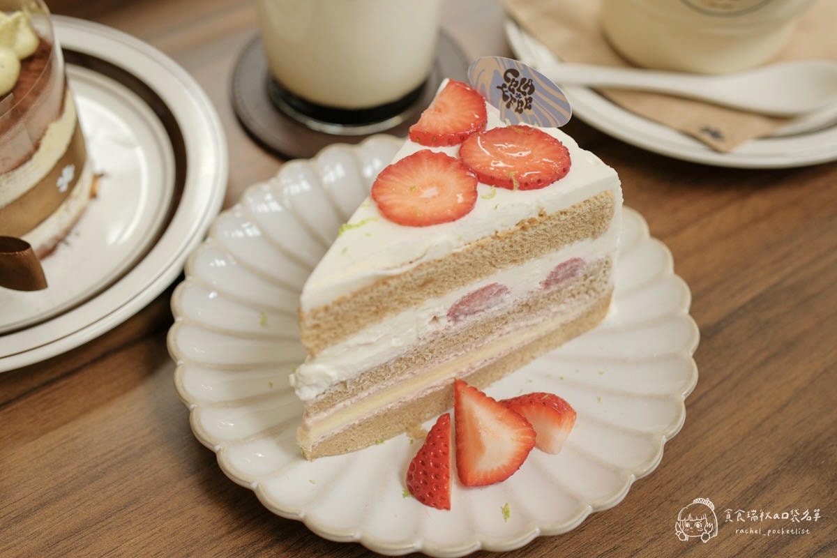 Celaffee Cafe｜摩登復古2.0全新登場｜雲朵棉花糖飲品+開心果提拉米蘇必點！台中勤美咖啡廳推薦