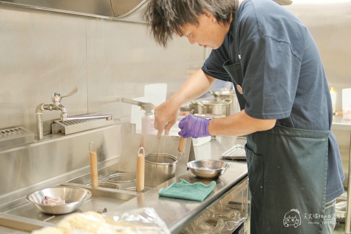 灣guán濃湯麵｜第六季在地特色菜單登場！美式復古風格濃湯麵一吃愛上！台中勤美美食推薦