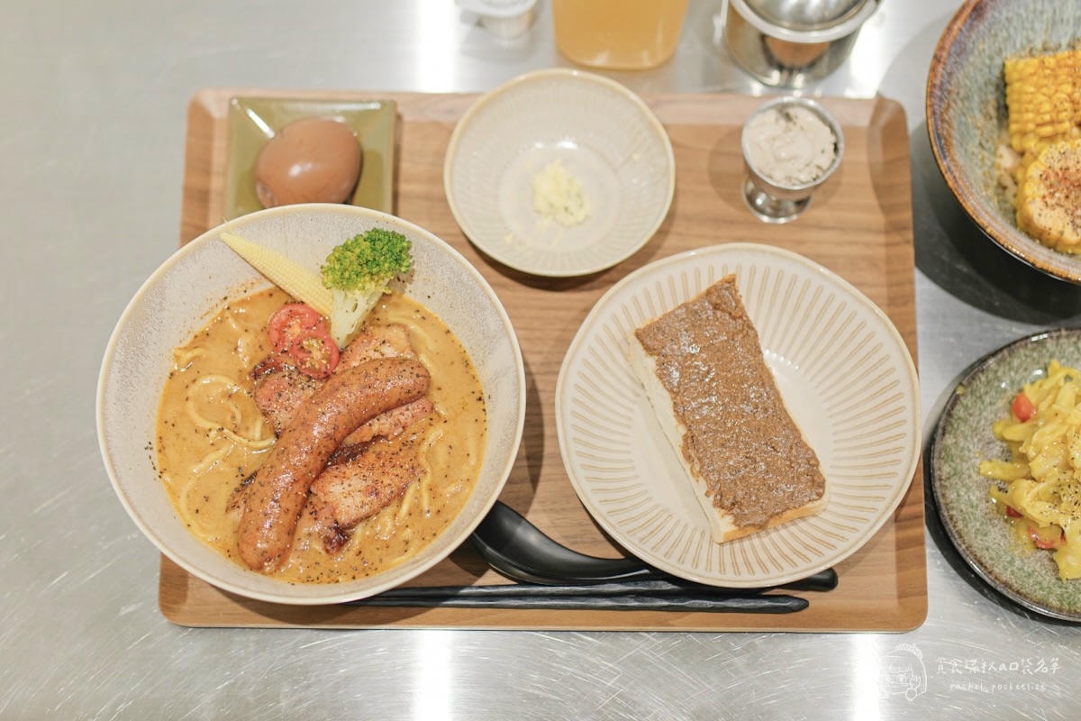 灣guán濃湯麵|第六季在地特色菜單登場!美式復古風格濃湯麵一吃愛上!台中勤美美食推薦 - 第12張圖 灣guán濃湯麵|第六季在地特色菜單登場!美式復古風格濃湯麵一吃愛上!台中勤美美食推薦