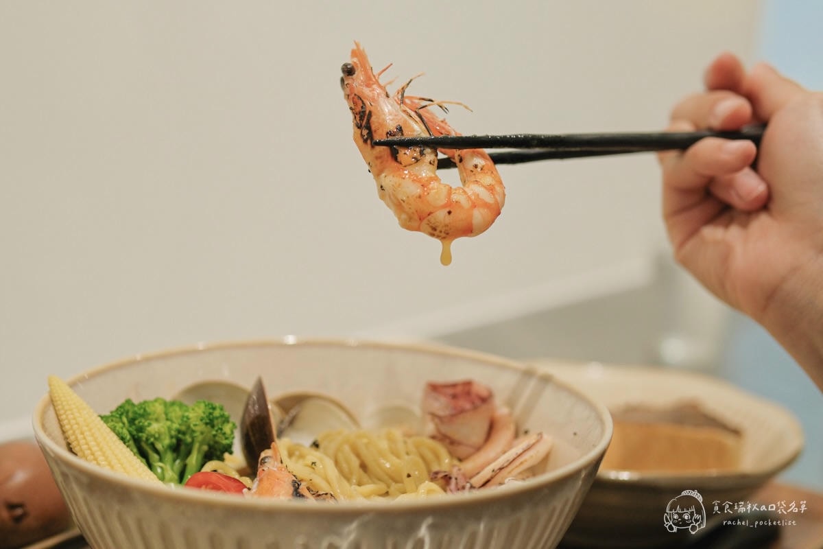 灣guán濃湯麵｜第六季在地特色菜單登場！美式復古風格濃湯麵一吃愛上！台中勤美美食推薦