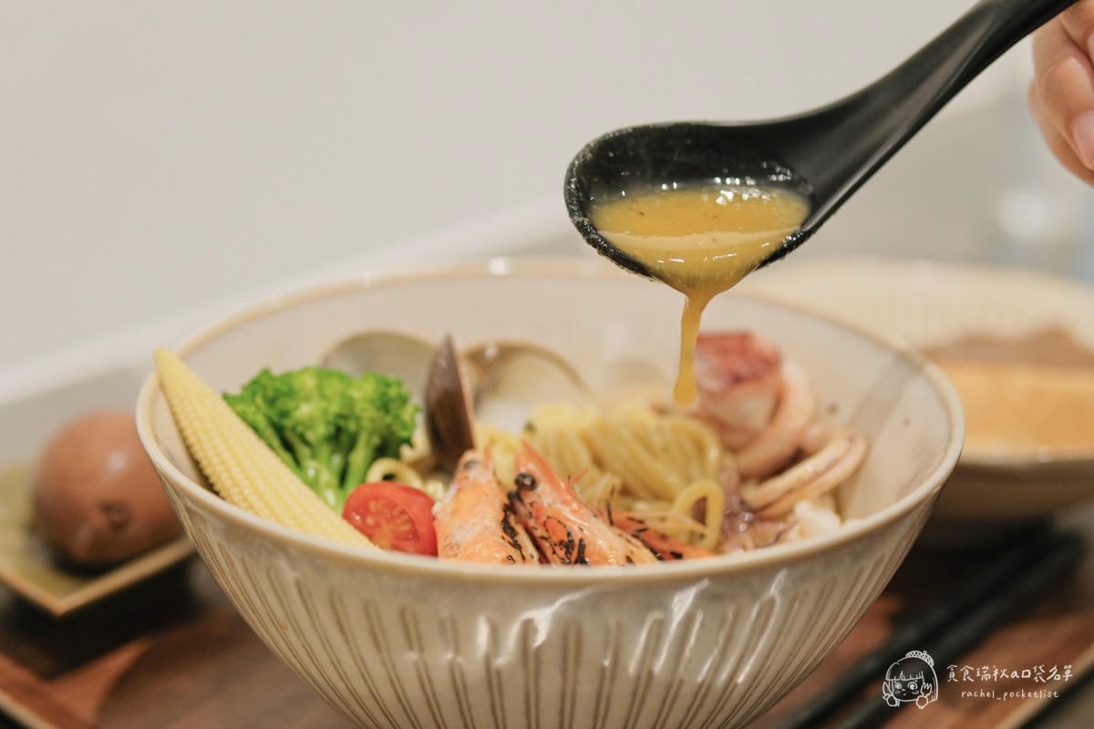 灣guán濃湯麵｜第六季在地特色菜單登場！美式復古風格濃湯麵一吃愛上！台中勤美美食推薦