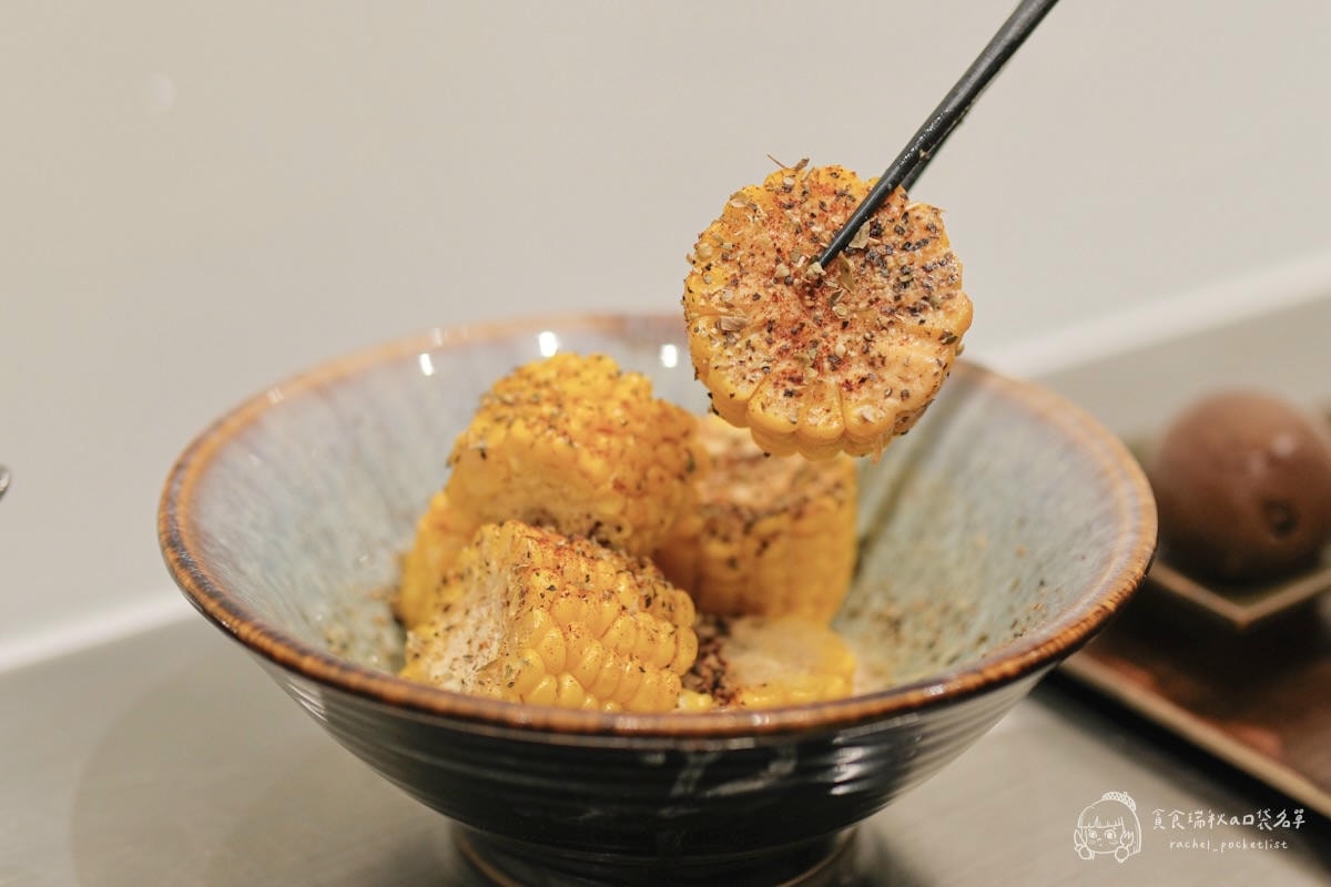 灣guán濃湯麵|第六季在地特色菜單登場!美式復古風格濃湯麵一吃愛上!台中勤美美食推薦 - 第30張圖 灣guán濃湯麵|第六季在地特色菜單登場!美式復古風格濃湯麵一吃愛上!台中勤美美食推薦