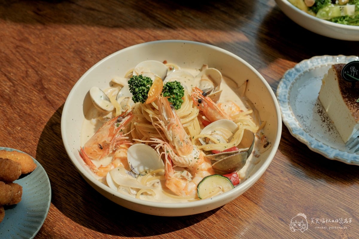 食久茶事|台中大里早午餐推薦!玻璃貨櫃屋咖啡廳 早午餐義大利麵、甜點飲品一次滿足 - 第15張圖 食久茶事|台中大里早午餐推薦!玻璃貨櫃屋咖啡廳 早午餐義大利麵、甜點飲品一次滿足