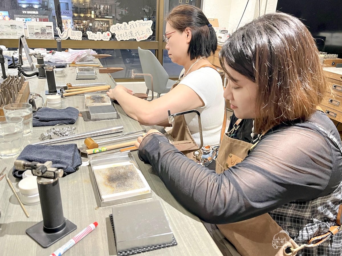 銀戀手作戒指｜台中金工戒指DIY體驗分享~療癒系台中手作課程推薦，打造專屬紀念銀飾！