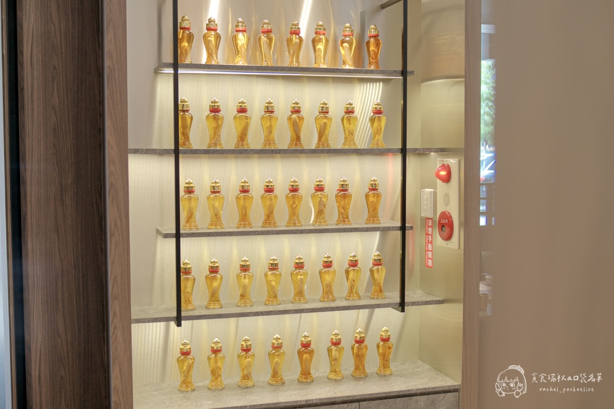 百年土種蔘雞湯 台中文心店|米其林指南連三年入選的弘大人氣蔘雞湯!海外首店來台中啦!鮮土雞燉湯暖胃又滋補 - 第9張圖 百年土種蔘雞湯 台中文心店|米其林指南連三年入選的弘大人氣蔘雞湯!海外首店來台中啦!鮮土雞燉湯暖胃又滋補