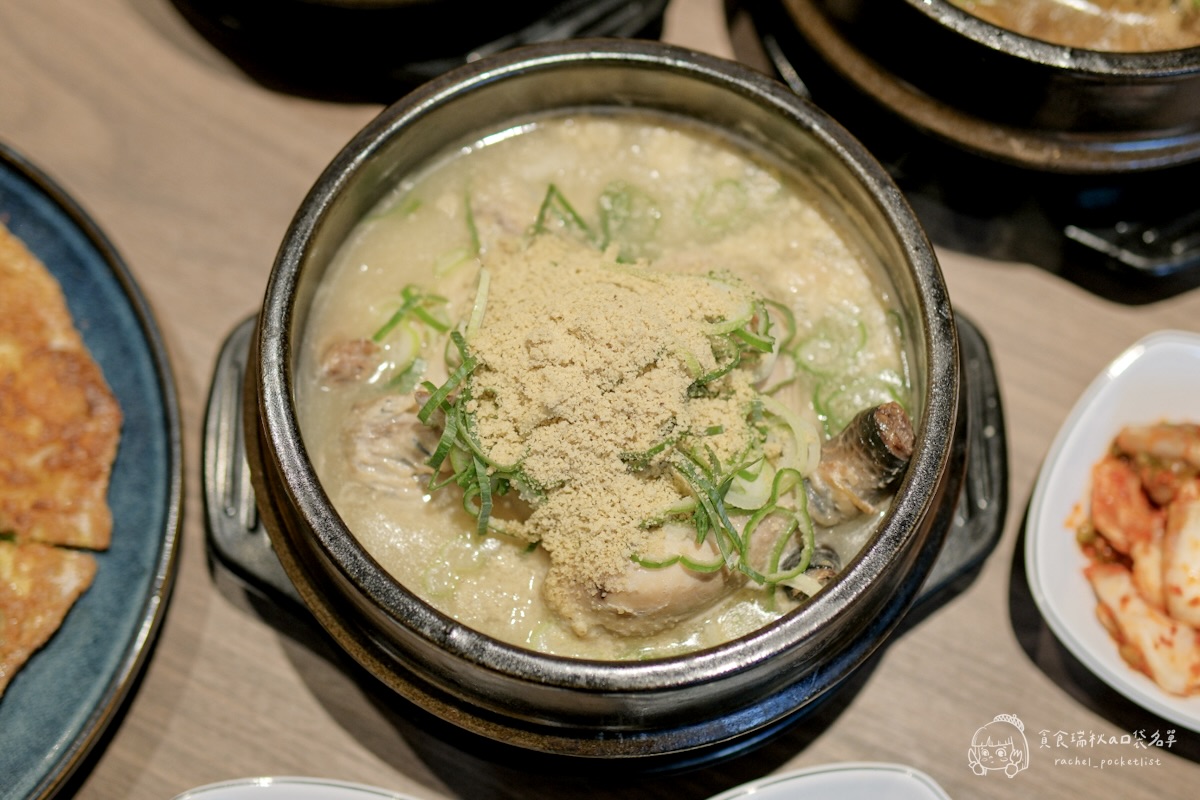 百年土種蔘雞湯 台中文心店|米其林指南連三年入選的弘大人氣蔘雞湯!海外首店來台中啦!鮮土雞燉湯暖胃又滋補 - 第27張圖 百年土種蔘雞湯 台中文心店|米其林指南連三年入選的弘大人氣蔘雞湯!海外首店來台中啦!鮮土雞燉湯暖胃又滋補