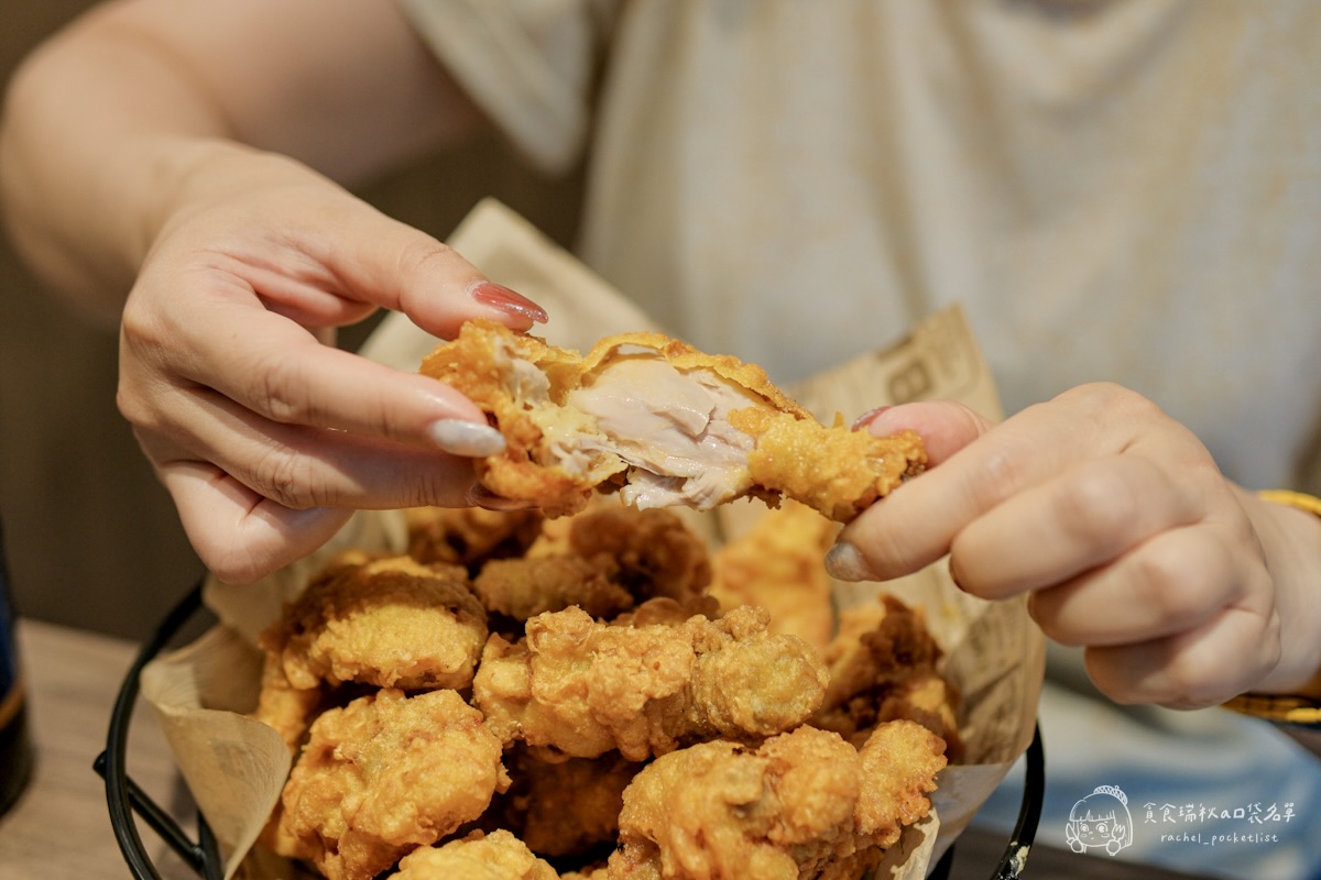 百年土種蔘雞湯 台中文心店|米其林指南連三年入選的弘大人氣蔘雞湯!海外首店來台中啦!鮮土雞燉湯暖胃又滋補 - 第39張圖 百年土種蔘雞湯 台中文心店|米其林指南連三年入選的弘大人氣蔘雞湯!海外首店來台中啦!鮮土雞燉湯暖胃又滋補