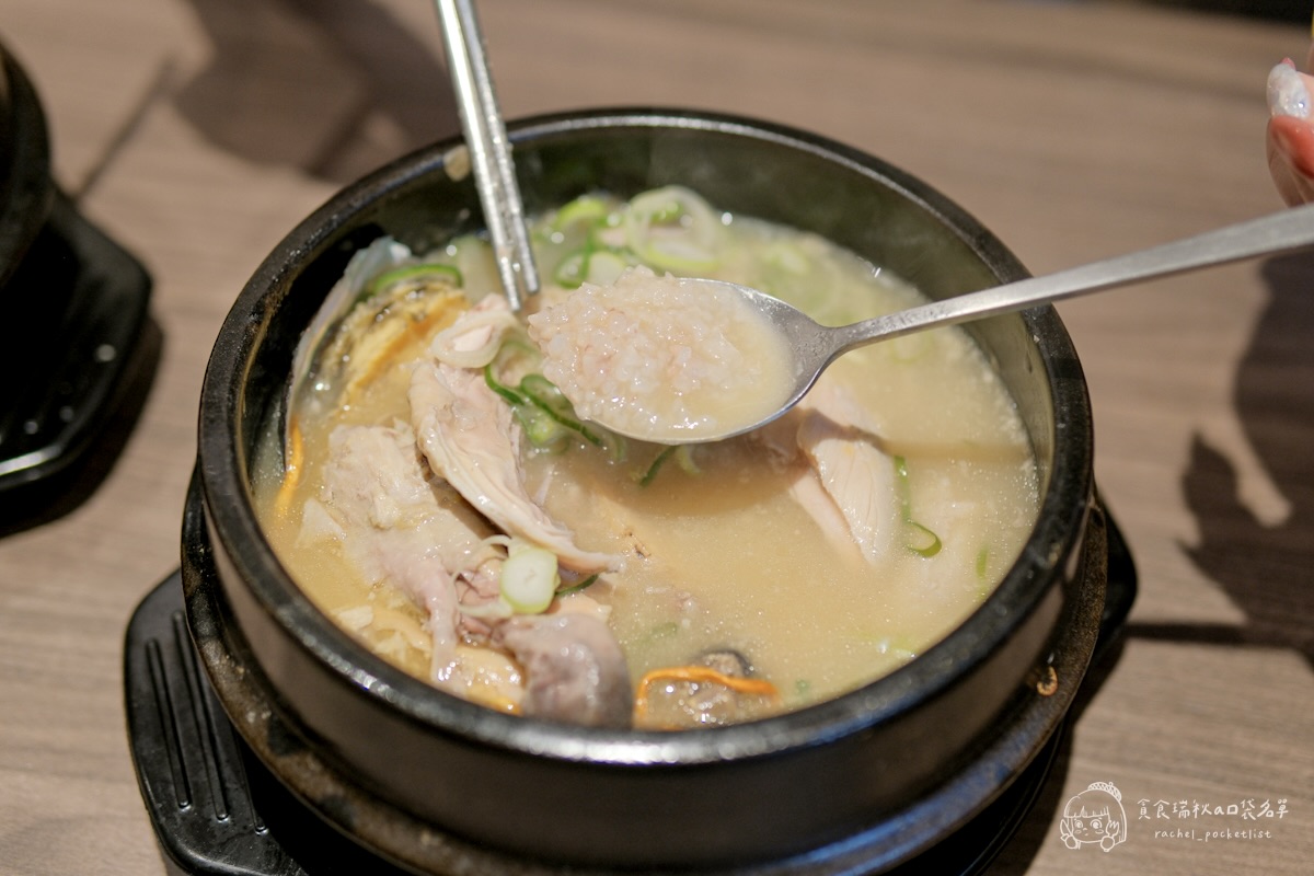 百年土種蔘雞湯 台中文心店|米其林指南連三年入選的弘大人氣蔘雞湯!海外首店來台中啦!鮮土雞燉湯暖胃又滋補 - 第23張圖 百年土種蔘雞湯 台中文心店|米其林指南連三年入選的弘大人氣蔘雞湯!海外首店來台中啦!鮮土雞燉湯暖胃又滋補