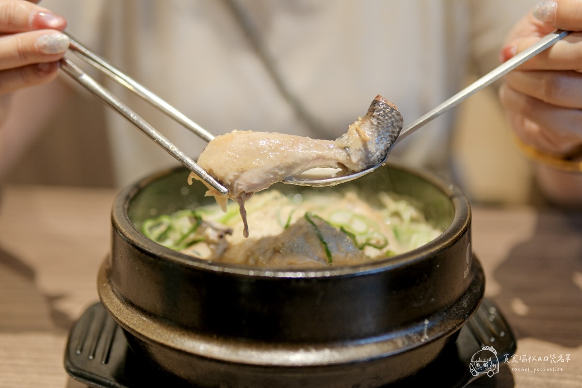 百年土種蔘雞湯 台中文心店|米其林指南連三年入選的弘大人氣蔘雞湯!海外首店來台中啦!鮮土雞燉湯暖胃又滋補 - 第28張圖 百年土種蔘雞湯 台中文心店|米其林指南連三年入選的弘大人氣蔘雞湯!海外首店來台中啦!鮮土雞燉湯暖胃又滋補
