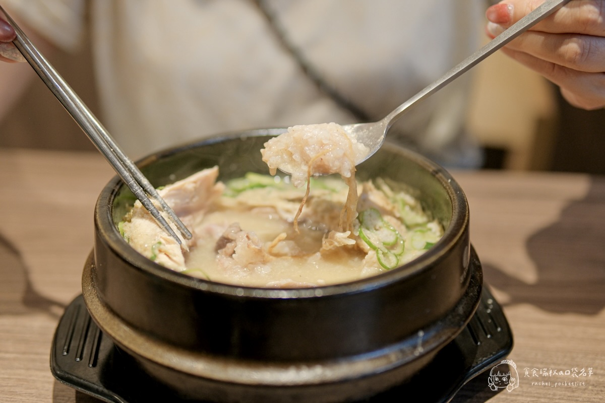 百年土種蔘雞湯 台中文心店|米其林指南連三年入選的弘大人氣蔘雞湯!海外首店來台中啦!鮮土雞燉湯暖胃又滋補 - 第30張圖 百年土種蔘雞湯 台中文心店|米其林指南連三年入選的弘大人氣蔘雞湯!海外首店來台中啦!鮮土雞燉湯暖胃又滋補