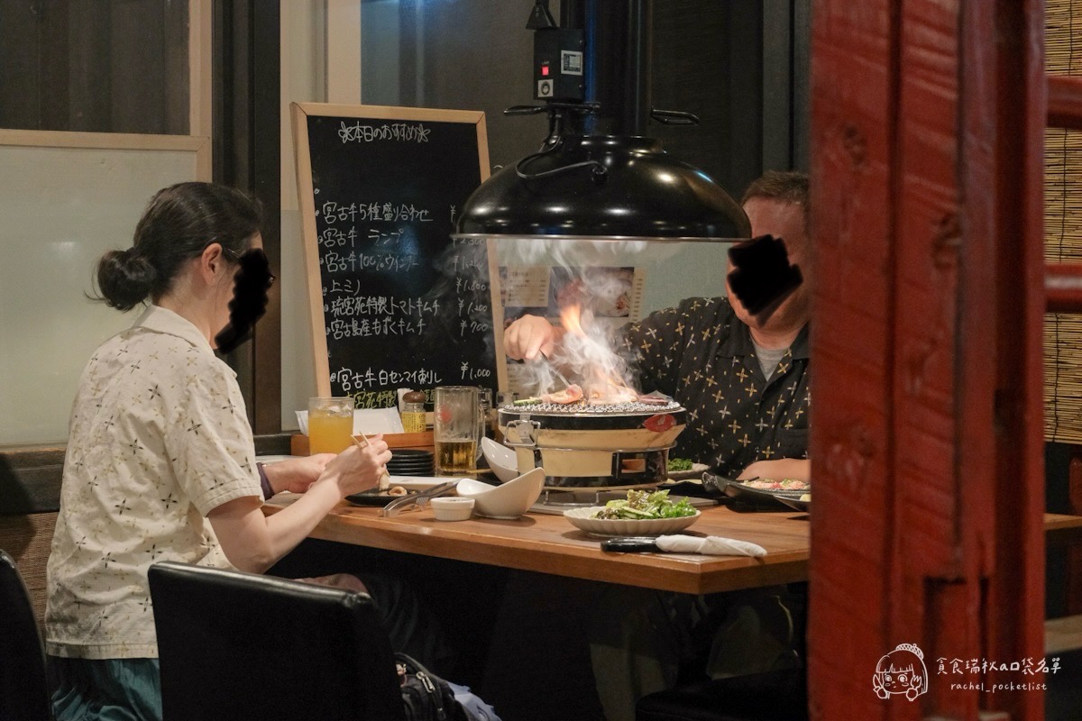 木炭烤肉 琉宮苑|沖繩宮古島美食!一試傳說中油花漂亮、入口柔嫩的宮古牛燒肉 - 第7張圖 木炭烤肉 琉宮苑|沖繩宮古島美食!一試傳說中油花漂亮、入口柔嫩的宮古牛燒肉