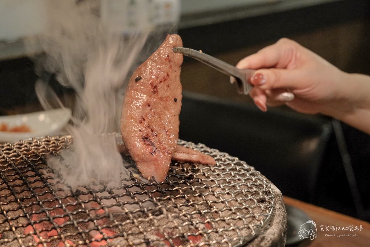 木炭烤肉 琉宮苑|沖繩宮古島美食!一試傳說中油花漂亮、入口柔嫩的宮古牛燒肉 - 第37張圖 木炭烤肉 琉宮苑|沖繩宮古島美食!一試傳說中油花漂亮、入口柔嫩的宮古牛燒肉