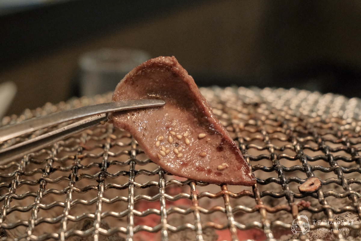 木炭烤肉 琉宮苑|沖繩宮古島美食!一試傳說中油花漂亮、入口柔嫩的宮古牛燒肉 - 第25張圖 木炭烤肉 琉宮苑|沖繩宮古島美食!一試傳說中油花漂亮、入口柔嫩的宮古牛燒肉
